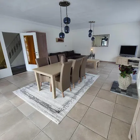 Feriehus Sluizen Aan De Jeker Tongeren
